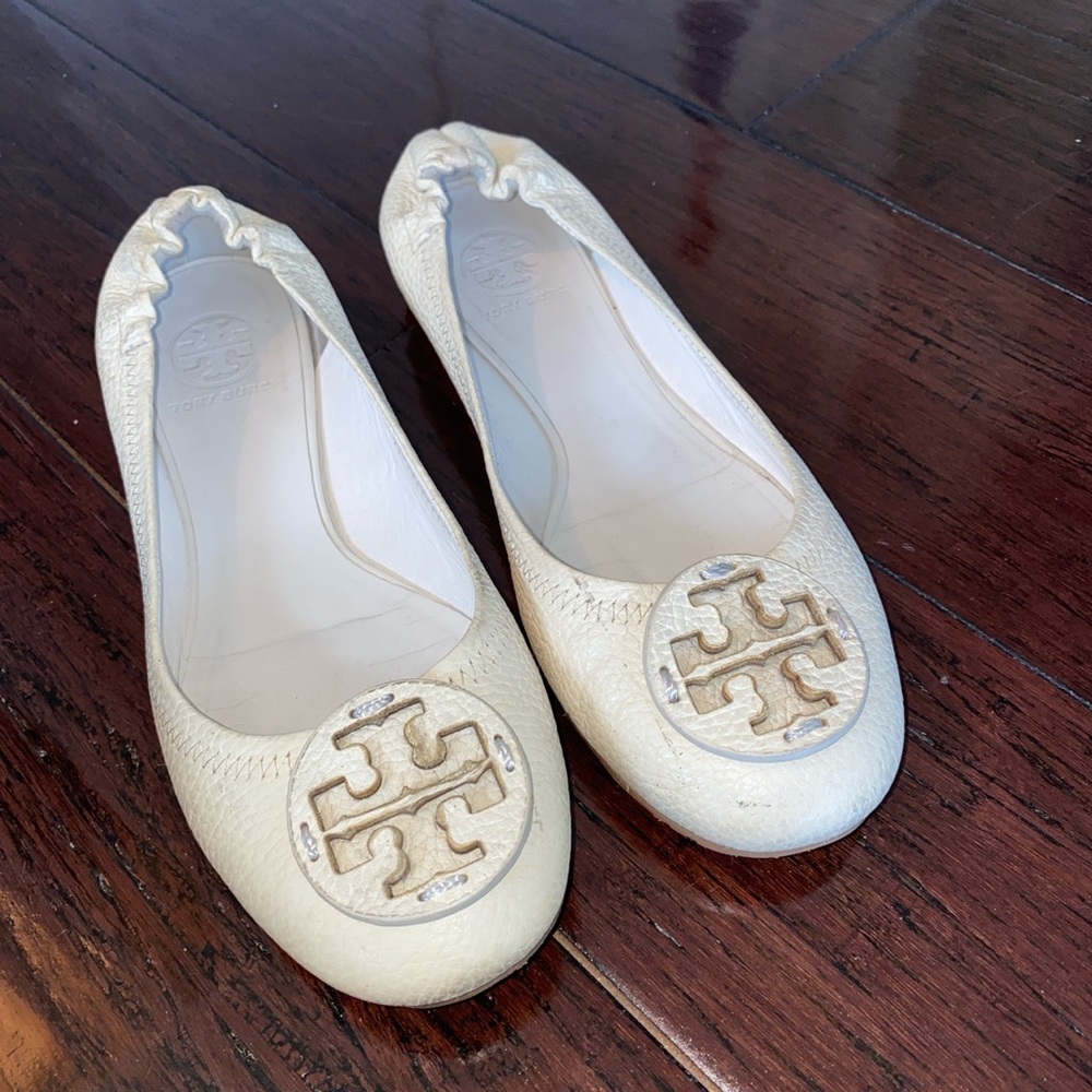 White flats TORY BURCH